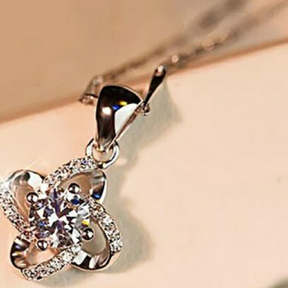 Windmill Diamond 925 Silver Necklace and Pendant - Picture 3 of 7